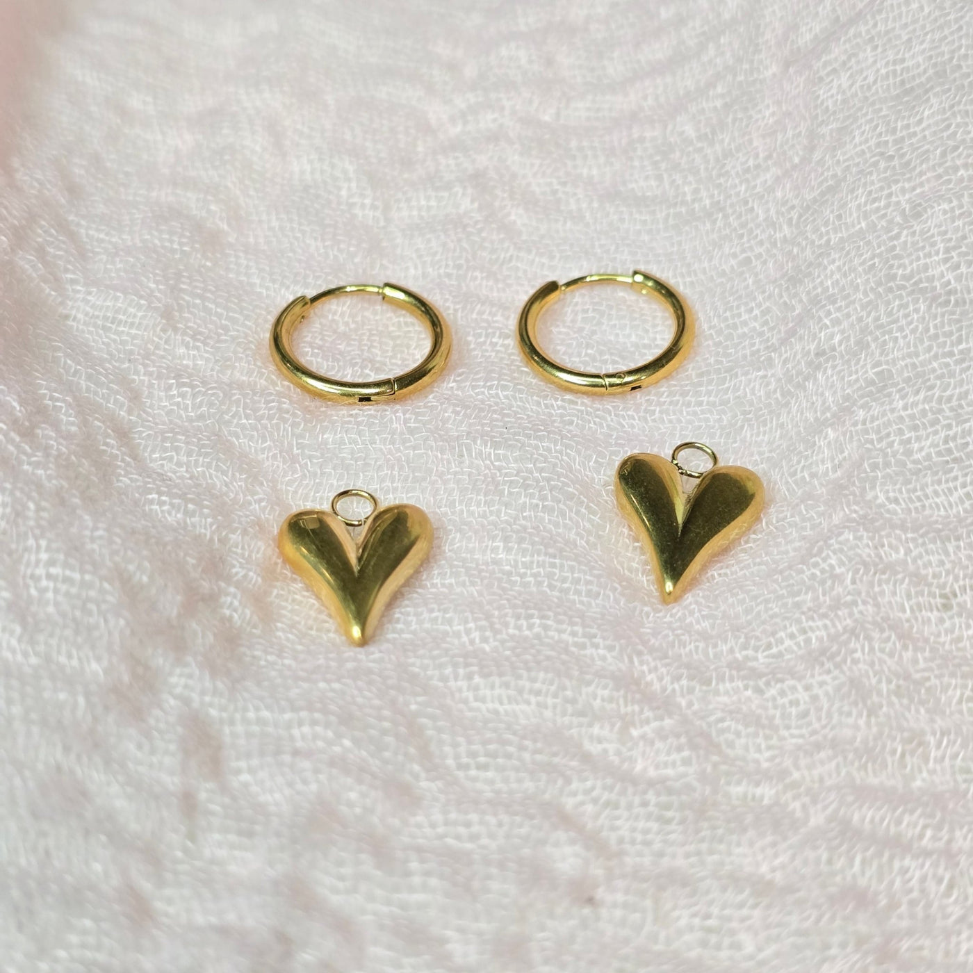 Bold Heart Huggie Earrings - Elisse Treasures - Earrings - Elisse Treasures