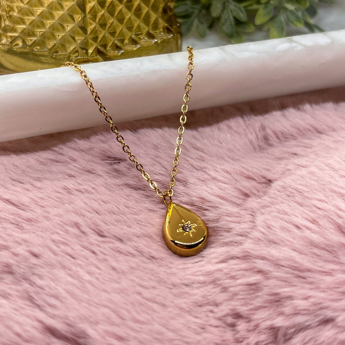 Star Drop Necklace - Elisse Treasures - Jewelry - Elisse Treasures